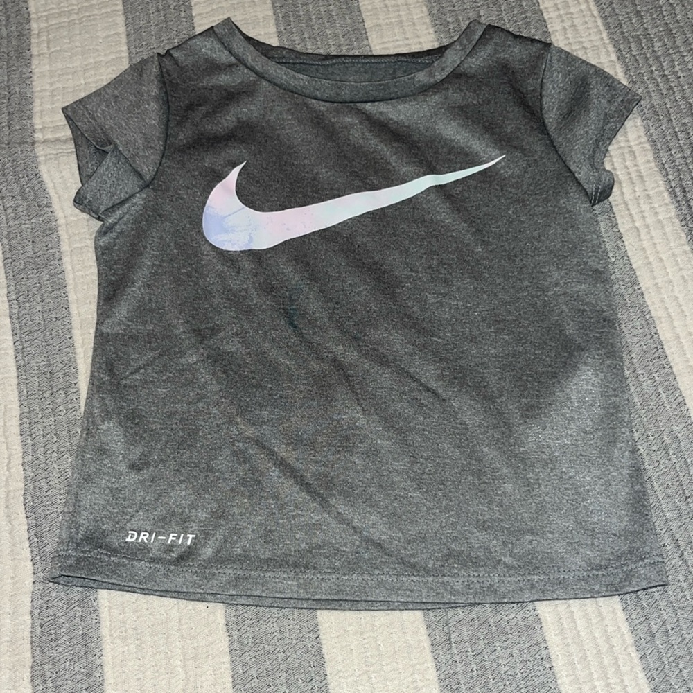 nike shirt toddler girl